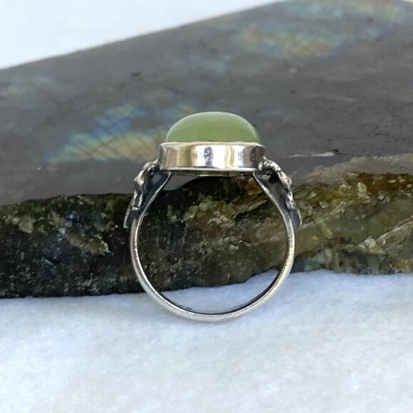 Sterling Silver 925 Oval Bezel Set Green Chalcedony Quartz Leaf Ring Sz 8.5 - Picture 7 of 16